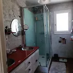 Spacieux Et Lumineux Dans Contemporaine Avec Piscine Chauffee Privative Pres Golf D'arcangues *