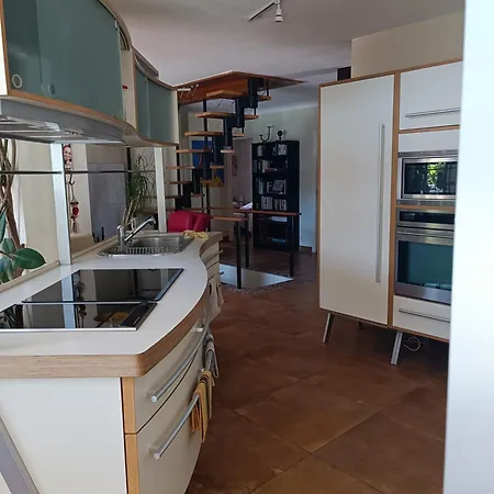 Villa Spacieux Et Lumineux Dans Contemporaine Avec Piscine Chauffee Privative Pres Golf D'arcangues